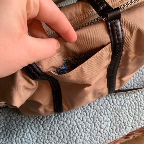 Vera Bradley Midtown Crossbody - Picture 5 of 8